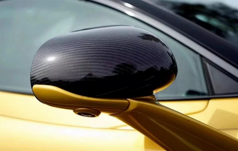 A Pair of Body Kits for Modifying the Dry Carbon Fiber Rearview Mirror Housing of the 720